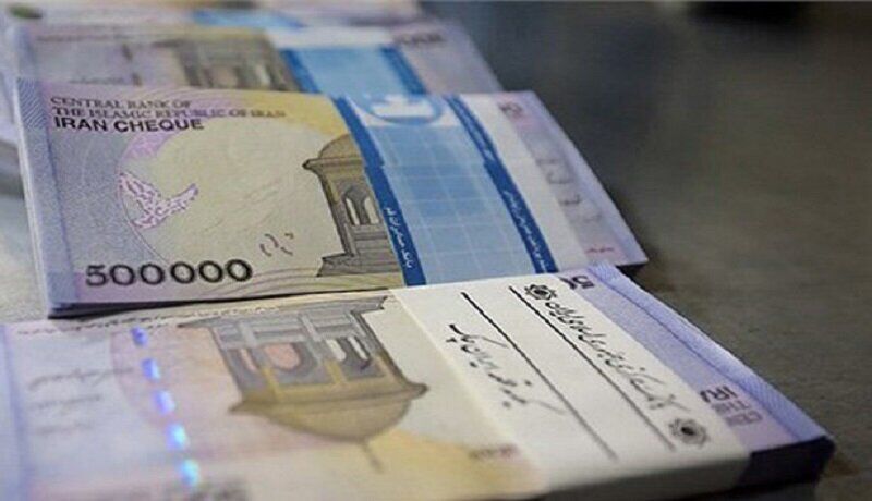 افزایش حقوق کارکنان دولت عملیاتی شود