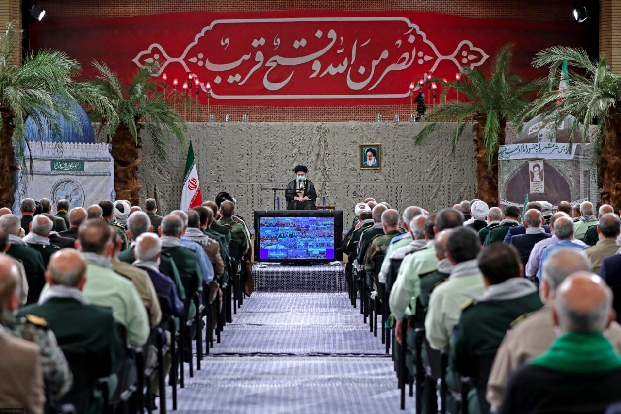 دفاع مقدس ثابت کرد صیانت از کشور با مقاومت به دست می آید نه با تسلیم