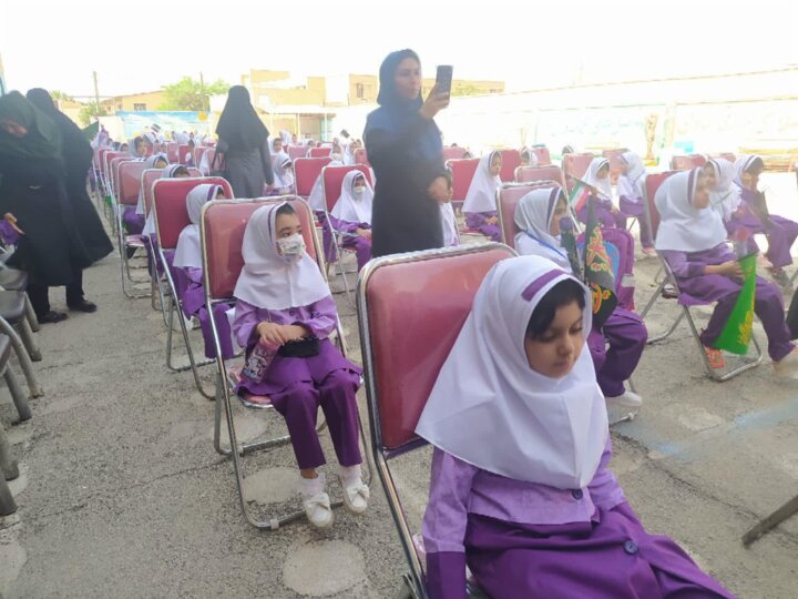 پنج هزار و ۲۰۰ دانش آموز کلاس اولی در آبادان راهی مدارس شدند