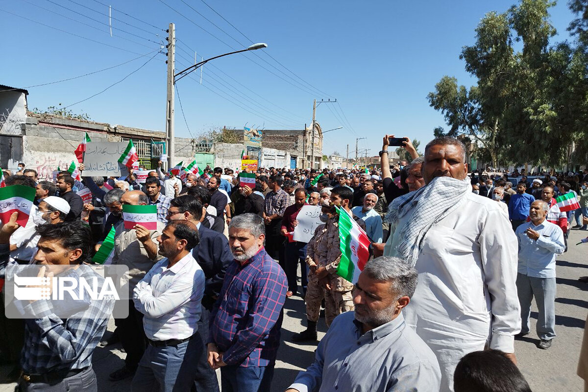 فیلم/ راهپیمایی نمازگزاران زاهدانی در محکومیت علیه اختشاش و نا امنی در کشور