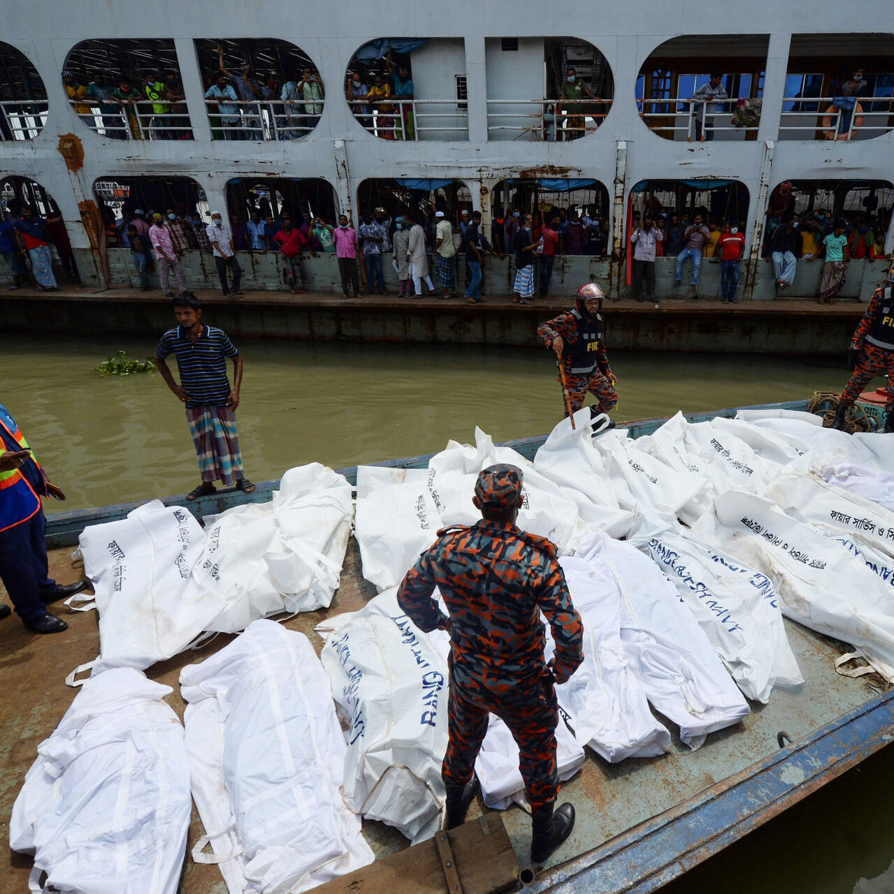 ۲۳ نفر در اثر غرق شدن قایق در بنگلادش کشته شدند