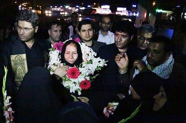 فرزند شهید: ۳۱ سال با تصویر پدرم زندگی کردیم فرزند شهید: ۳۱ سال با تصویر پدرم زندگی کردیم