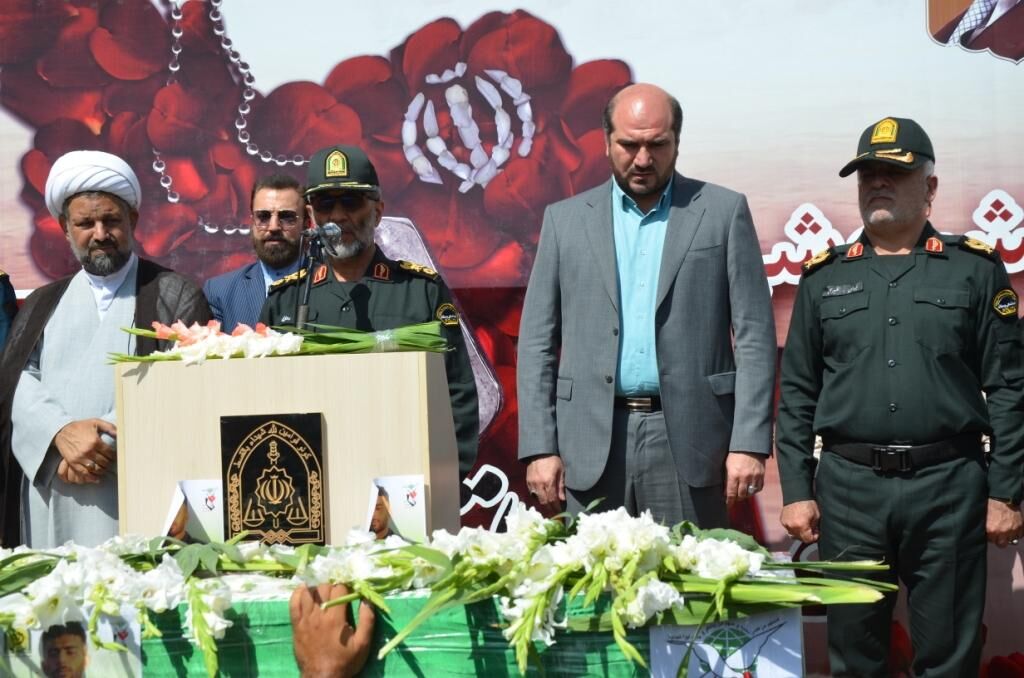 جانشین فرمانده کل انتظامی: فراجا مصمم تر از گذشته در راه اهداف خود قدم بر می دارد جانشین فرمانده کل انتظامی: فراجا مصمم تر از گذشته در راه اهداف خود قدم بر می دارد