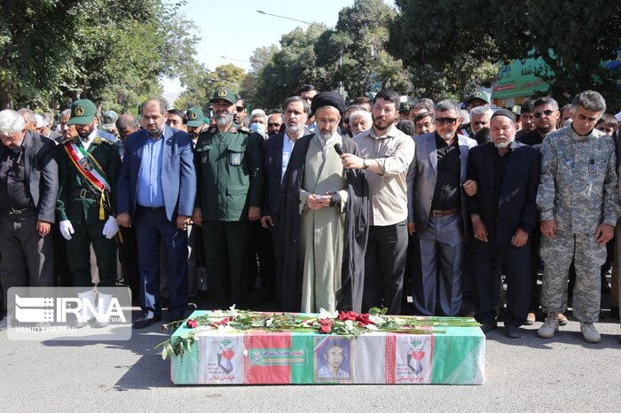 پیکر شهید دفاع مقدس در بجنورد تشییع شد