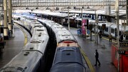 اعتصاب سراسری کارکنان راه‌آهن، حمل‌ونقل در انگلیس را زمین‌گیر کرد