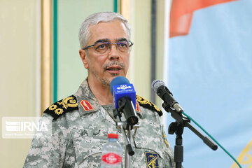 L'Iran met en garde contre toute action hostile des Américains contre ses drones (général Bagheri)