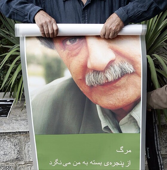 ظرافت و زیبایی، آثار عمران صلاحی را جاودانه کرد