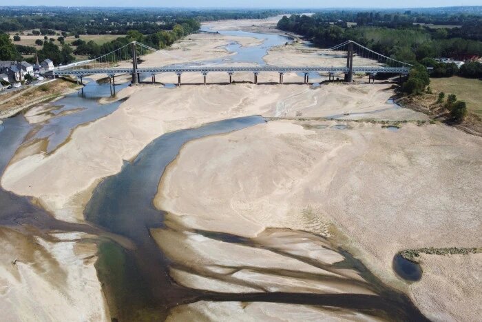 آوار مشکلات بر سر اروپاییها؛ هشدار زمستانی سرد و خشک