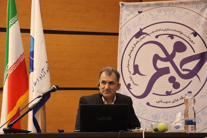 واقعیت اعتراضات و اغتشاشات با بازنمایی آن در رسانههای غربی از زمین تا آسمان است واقعیت اعتراضات و اغتشاشات با بازنمایی آن در رسانههای غربی از زمین تا آسمان است