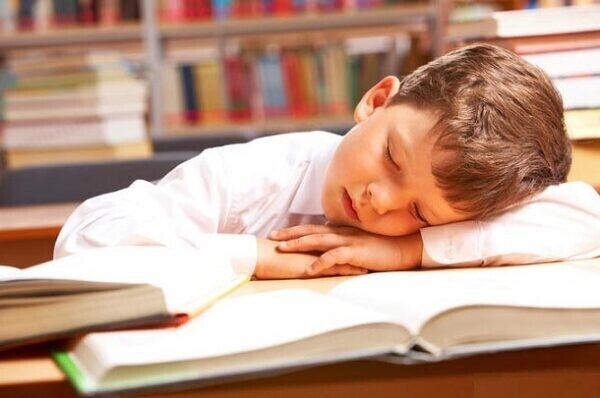 اختلال خواب در دانشآموزان را جدی بگیرید