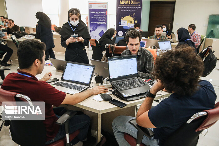 پیشرفت در حوزه برنامهنویسی با وجود محدودیتها/ نیازمند اعتماد بالادستیها هستیم