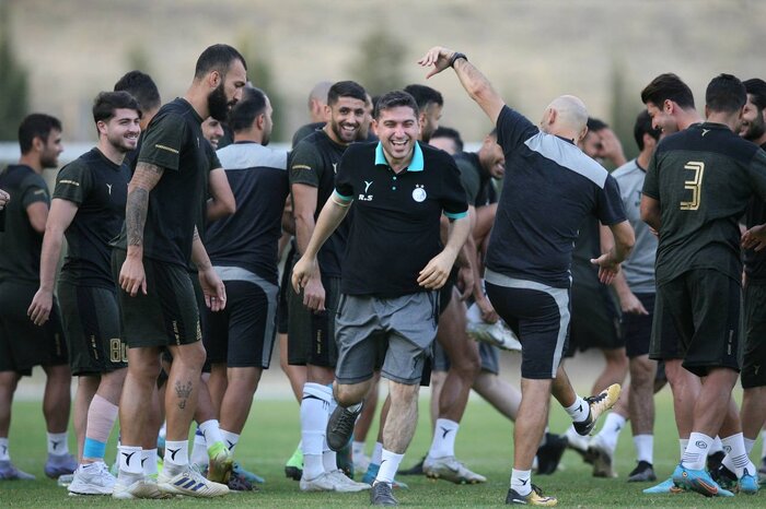 بازگشت ملیپوشان به تمرینات استقلال؛ یزدانی به جای تمرین با طاهری حرف زد