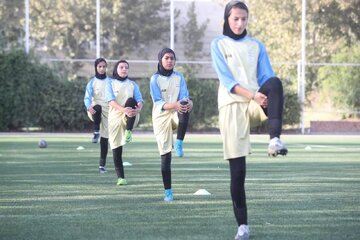 Football féminin: 29 joueuses invitées au camp d'entraînement de l’équipe d’Iran pour se préparer au tournoi du CAFA 