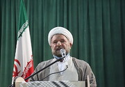 امام جمعه جیرفت: اجازه ندهیم جامعه دوقطبی شود