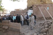وزیر کشور از ۲ روستای نزدیک به کانون زلزله در خوی بازدید کرد