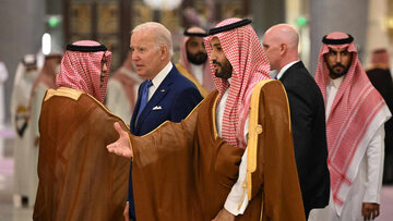 دموکرات‌ها خواستار خروج نظامیان آمریکایی از عربستان و امارات شدند