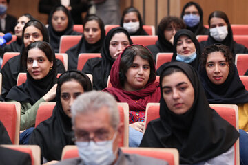 El presidente iraní participa en la ceremonia de apertura del nuevo año académico en la Universidad Al-Zahra 