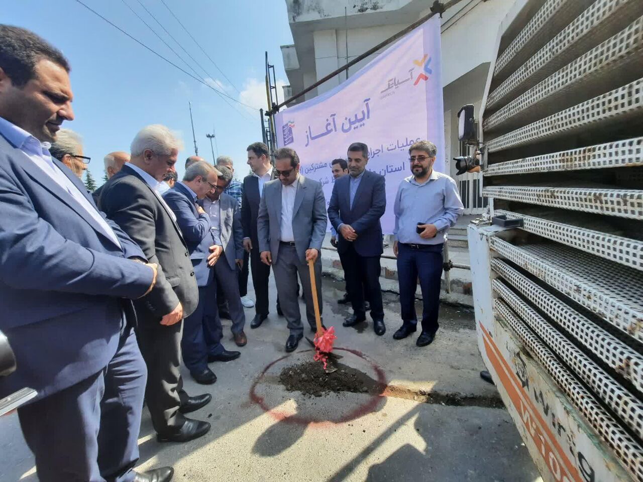 نخستین طرح فیبرنوری مشترکان خانگی تلفن ثابت مازندران در چالوس آغاز شد 