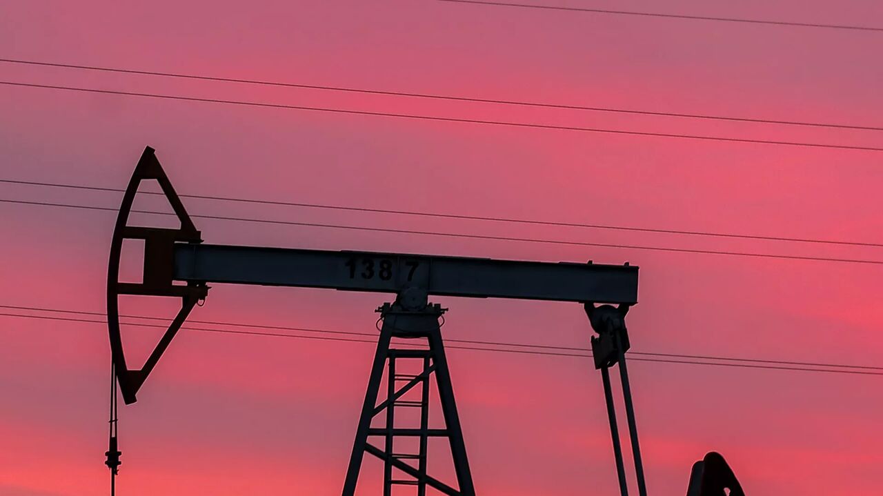 Yılın ilk 8 ayında petrol gelirleri 8 kat arttı