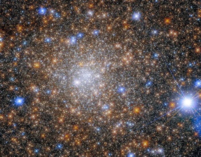 ثبت تصویری جدید یک خوشه ستاره‌ای کروی در فاصله ۲۲ هزار سال نوری از زمین 