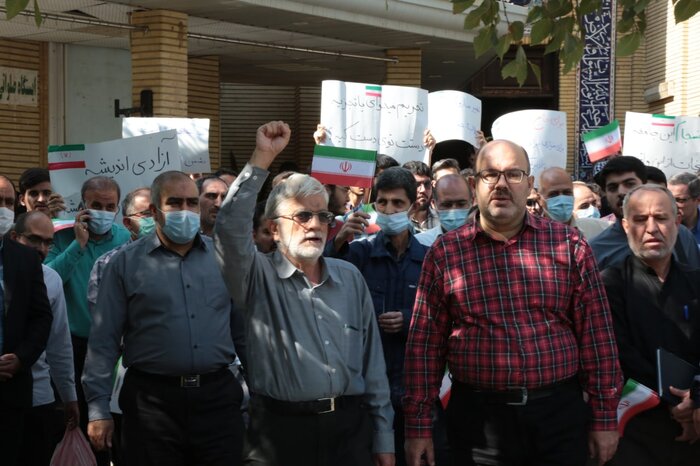 تجمع دانشگاهیان امیرکبیر در محکومیت اغتشاشگران/اجازه بی نظمی در دانشگاه را به هیچ فرد و تشکلی نمی‌دهیم