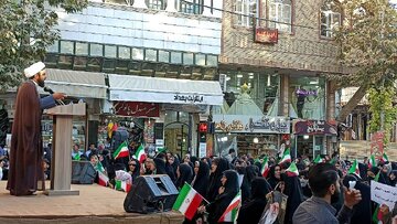 هدف دشمن ایجاد تفرفه افکنی قومیتی بین ملت ایران است