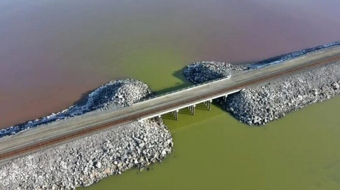 دریاچههای شور دنیا پا جای پای دریاچه ارومیه میگذارند