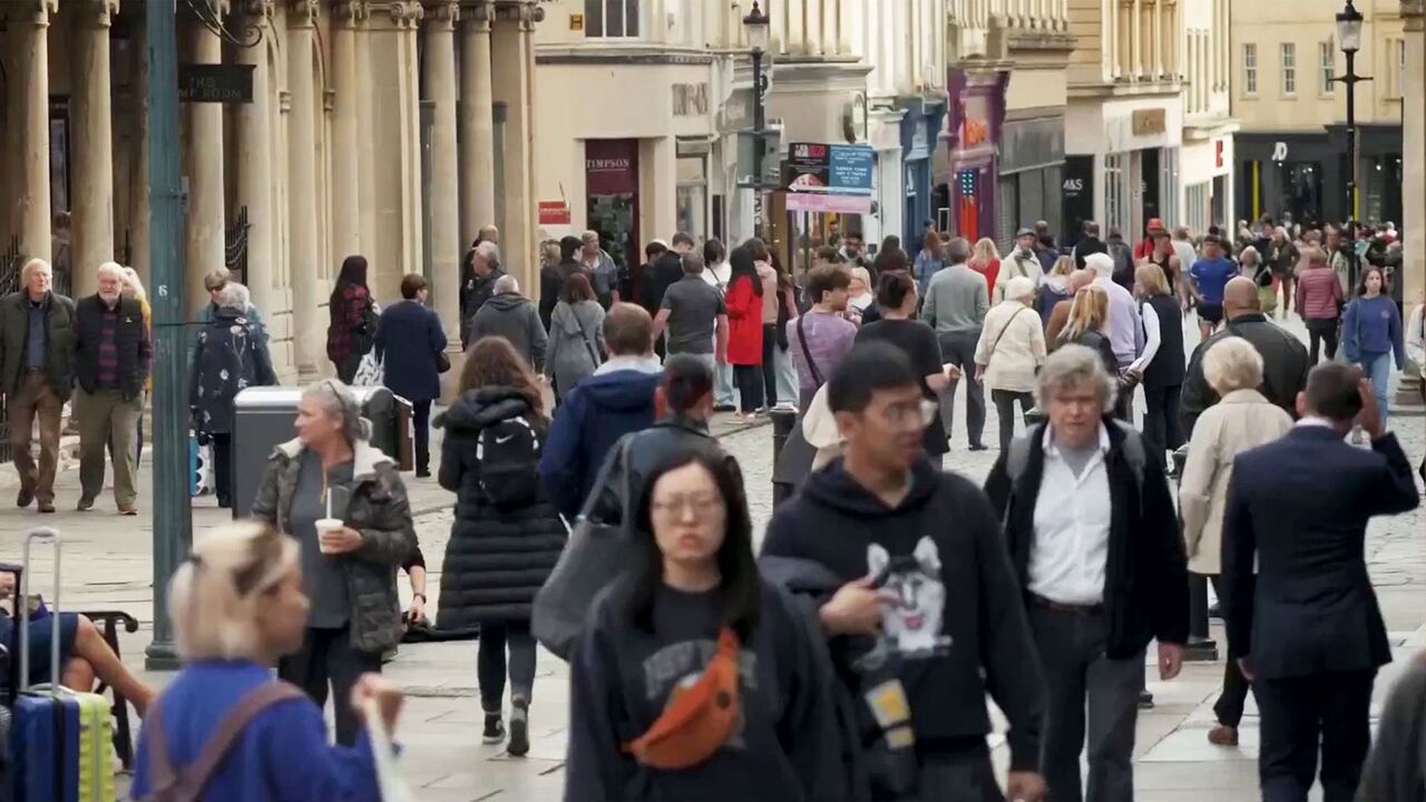 تداوم رشد منفی اقتصاد انگلیس/ رکود در کمین جزیره