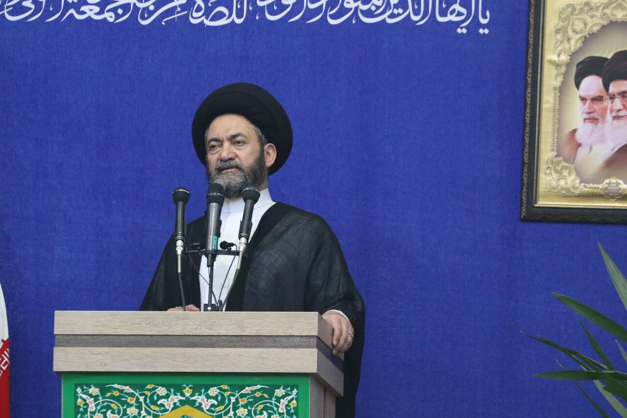 امام جمعه اردبیل: بصیرت ملت ایران نقشه شوم دشمن را نقش بر آب می‌کند