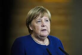 Merkel defiende compra de gas a Rusia
