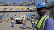 انتقاد از شرایط سخت قطر برای رسانه‌ها؛ می‌خواهند شرایط سخت کارگران مهاجران را پنهان کنند؟