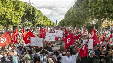 هزاران نفر در تونس علیه حکومت تظاهرات کردند