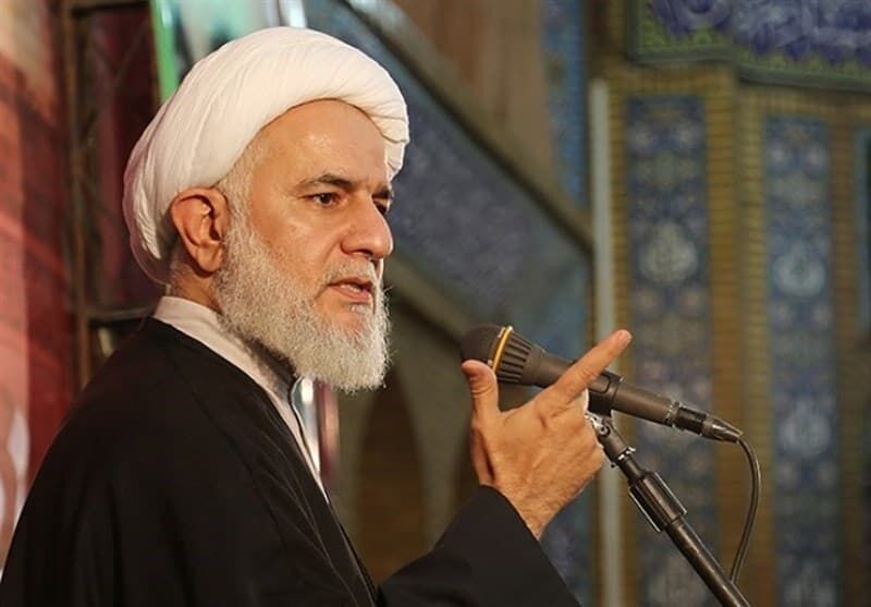 امام جمعه موقت اهواز: توجه به آرمانهای شهدا برای مقابله با توطئههای دشمن ضروری است امام جمعه موقت اهواز: توجه به آرمانهای شهدا برای مقابله با توطئههای دشمن ضروری است