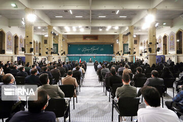Encuentro del Ayatolá Jamenei con las élites 