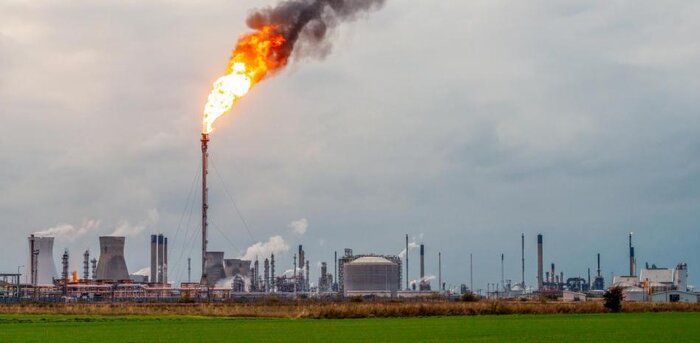 ناترازی انرژی باعث استفاده از سوخت دوم در زمان پیک مصرف میشود