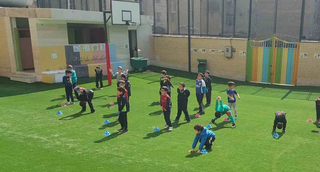 حرکت جهادی در ارتقای فضای ورزشی مدارس زنجان با اجرای طرح شهید سلیمانی