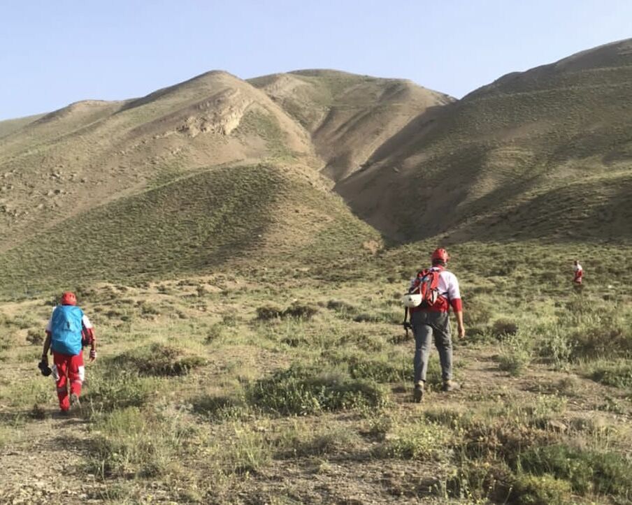 نجات هفت طبیعت‌گرد در ارتفاعات البرز 