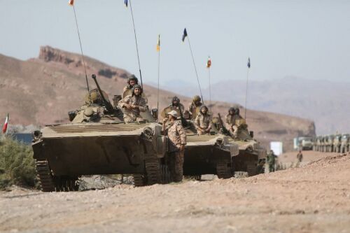 İran'ın kuzeybatısında Ordu Kara Kuvvetleri tatbikatı devam ediyor