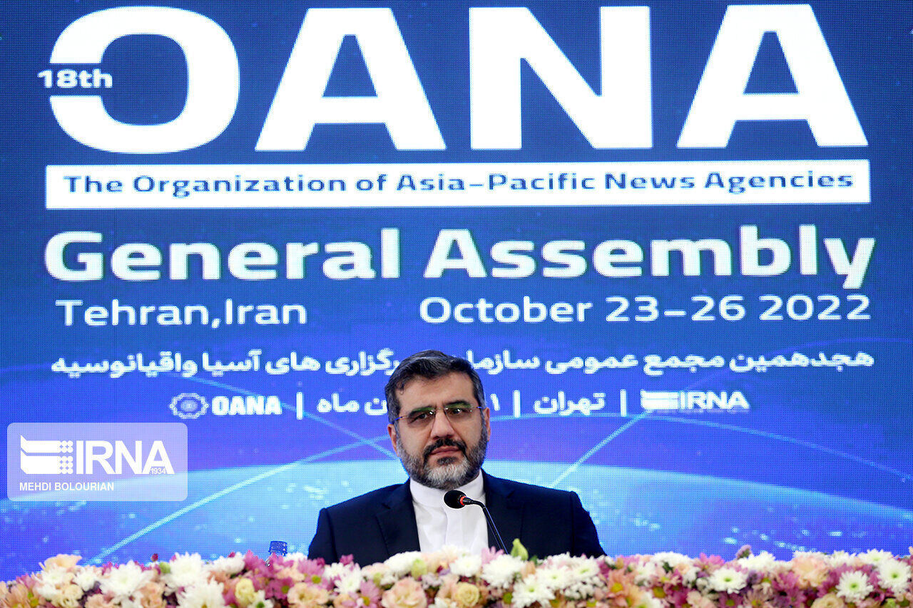 Ministro de Cultura de Irán: Los medios no son una herramienta para el poder sino un poder en sí mismo