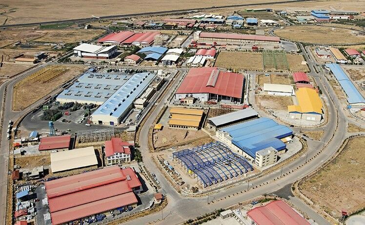 ۵۹۰ طرح  در شهرک‌ها و نواحی صنعتی بوشهر در دست ساخت است