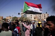 کشته شدن یک سودانی در تظاهرات اولین سالگرد کودتای نظامیان 