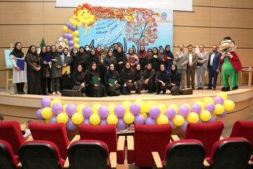 برگزیدگان دومین دوسالانه جشنواره قصه‌گویی «نهال امید» سمنان تقدیر شدند