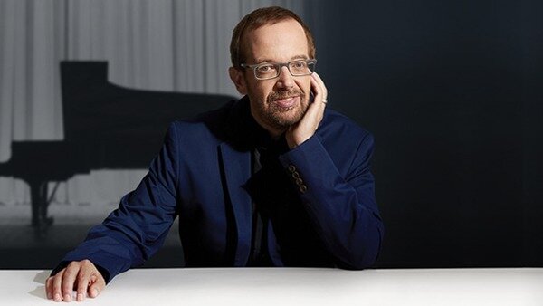 «روبروی من فقط تو بودهای» به صدا درآمد