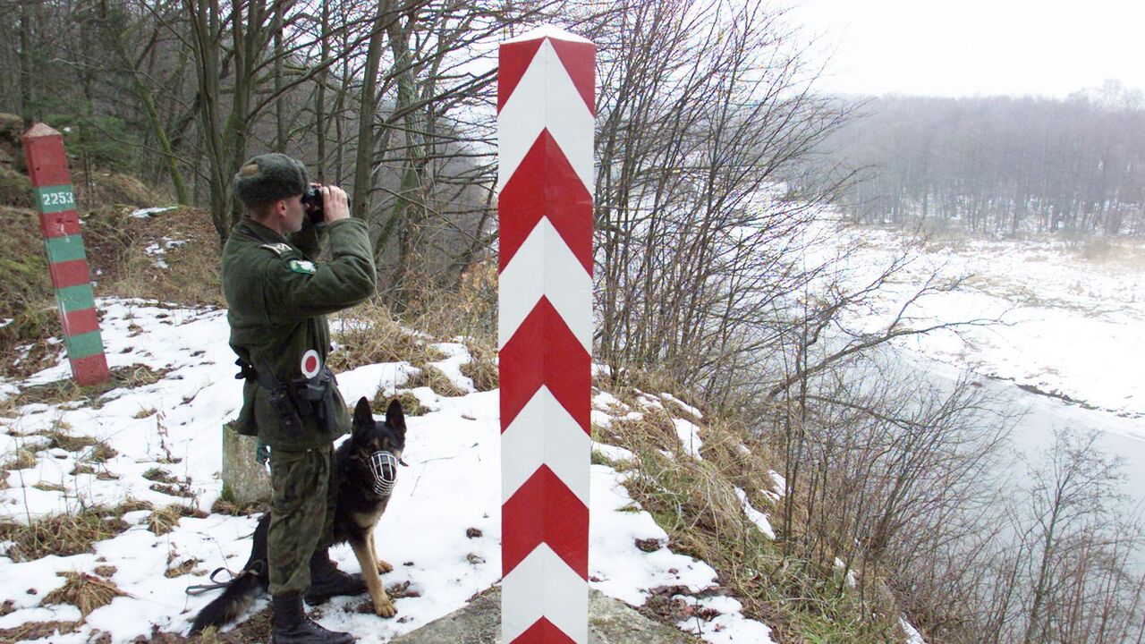 قصد لهستان برای دیوار کشی در مرز روسیه 