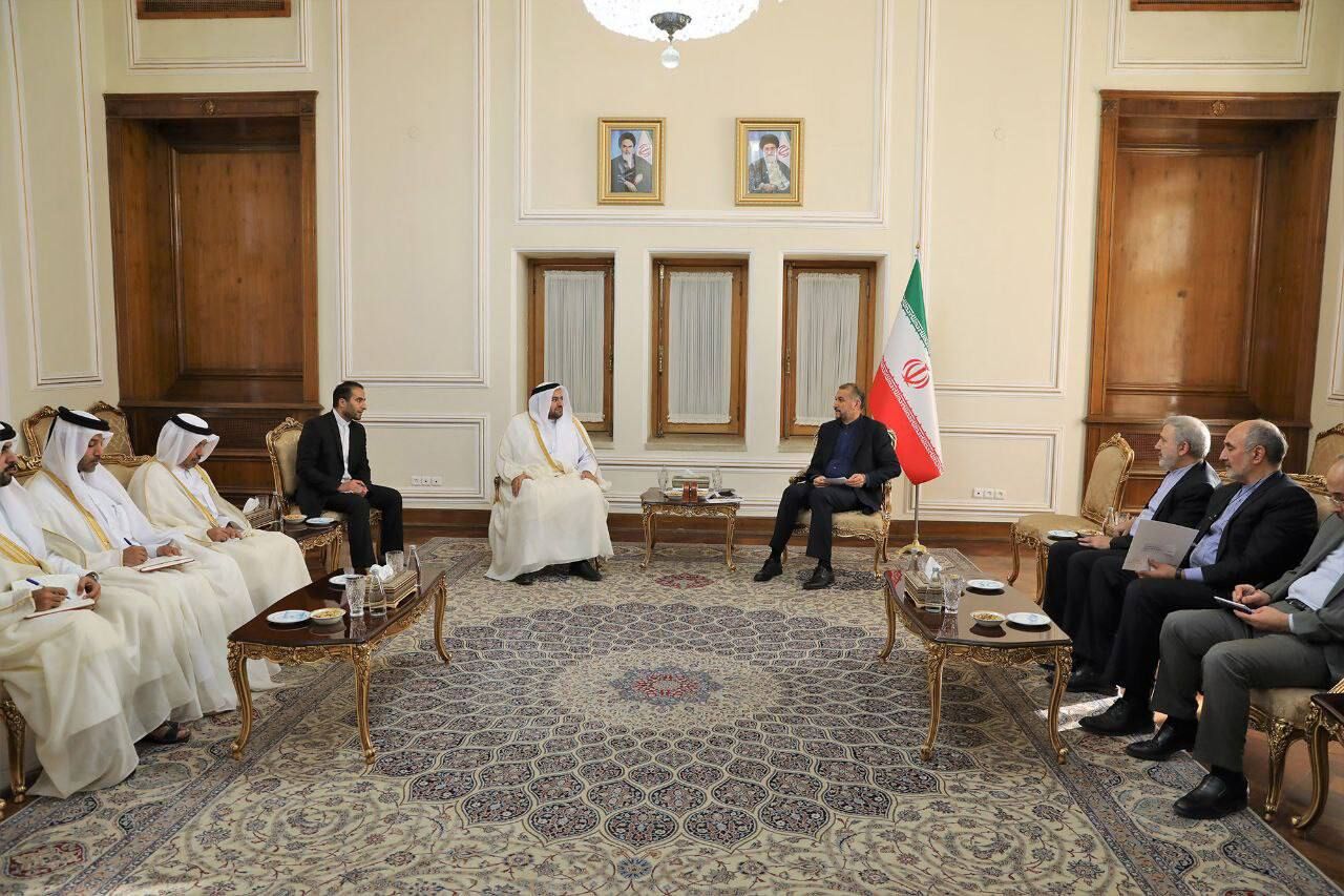 Iran calls for strengthening bilateral ties with Qatar