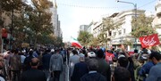 مردم مشهد با برگزاری راهپیمایی، جنایت تروریستی در حرم شاهچراغ را محکوم کردند