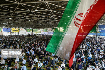 Iranians condemn terrorist attack in Shiraz