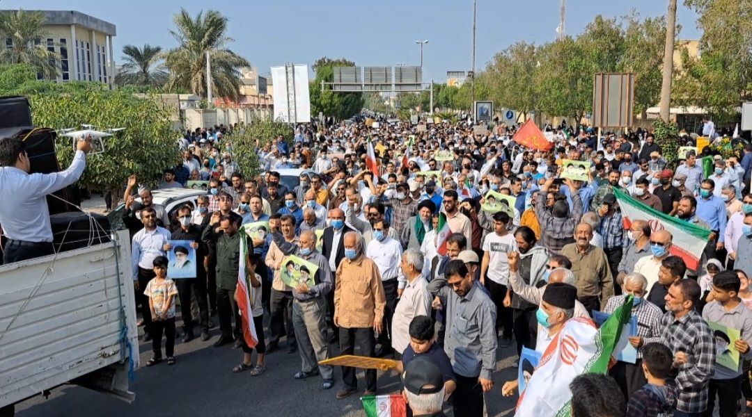 فیلم / راهپیمایی بوشهری‌ها در محکومیت حادثه تروریستی شیراز