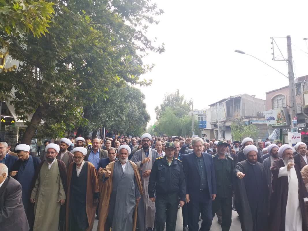 اعلام انزجار مردم مراغه از جنایت داعش در شیراز 