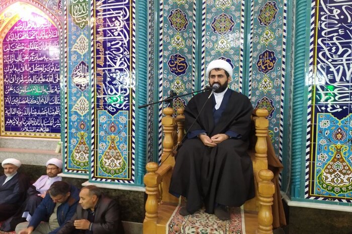 سکوت مدعیان حقوق بشر در مورد شاهچراغ نشانه رفتار تناقضآلود آنهاست